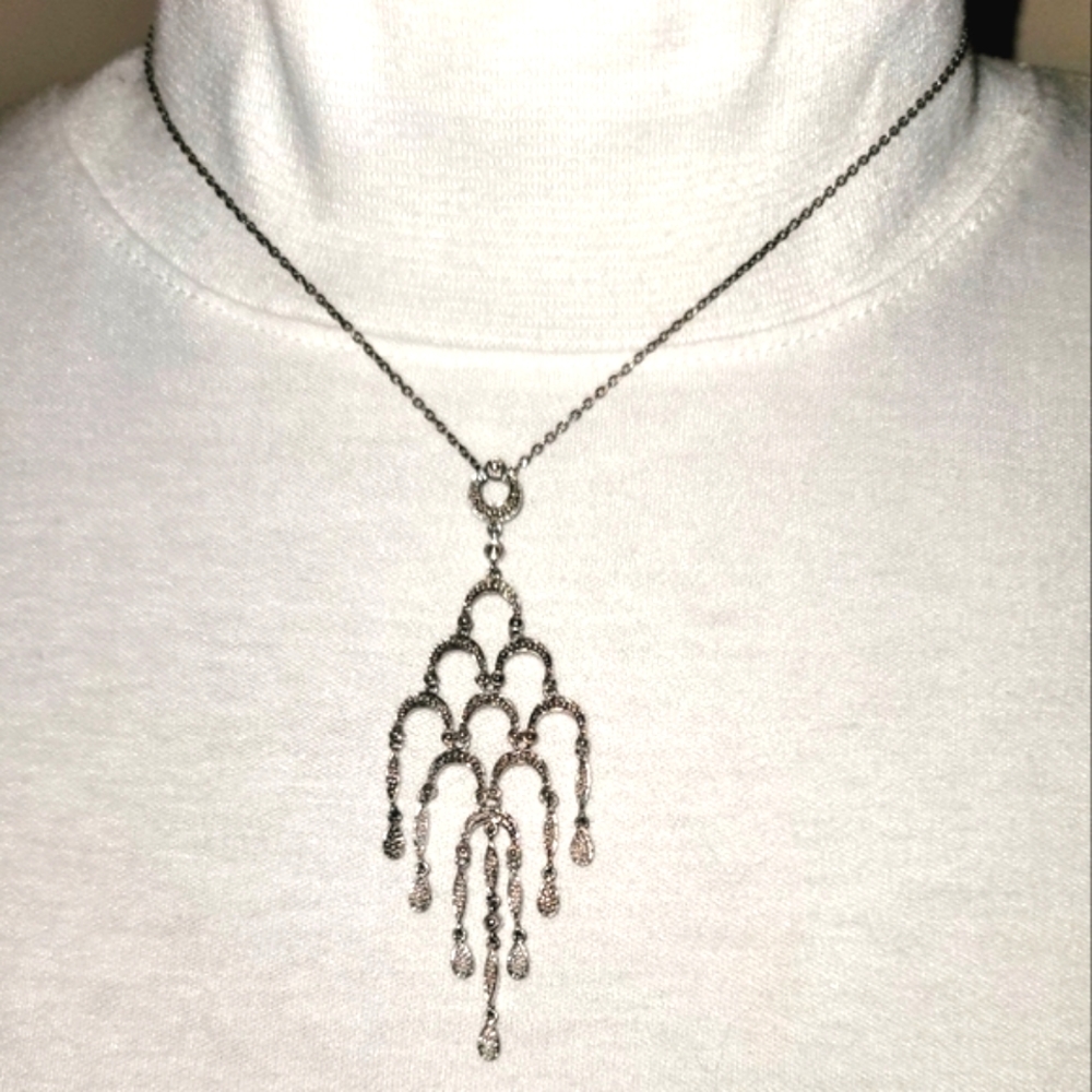 Sterling silver 16" chain with 3" pendant